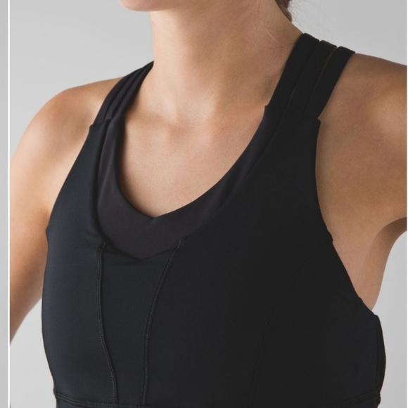Lululemon Beat The Heat Tank. Black. 2 In 1 Tank & Bra (No Pads). Size 4. - Picture 4 of 9